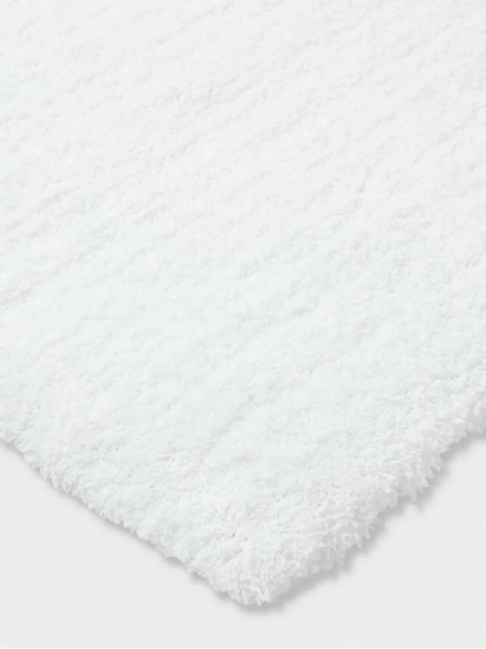 Spa Plush Non Skid White Bath Rug - Brand New